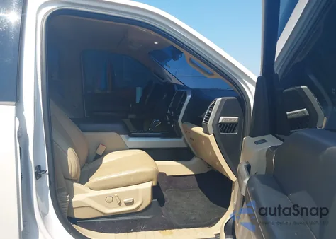 2017 Ford F-150 Lariat из США, поврежденный, VIN 1FTEW1CF8HKC39208